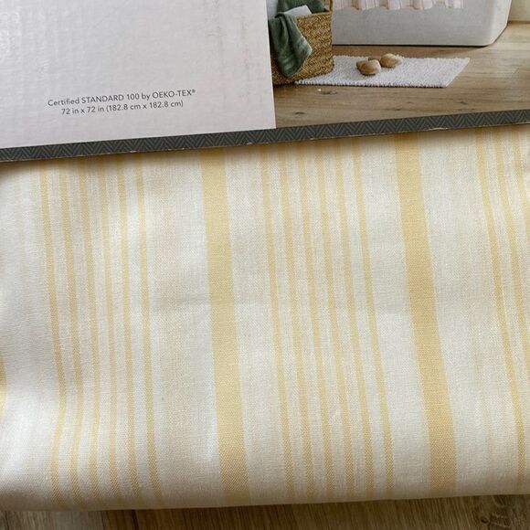 Threshold’s  Shower Curtain - Picture 5 of 7